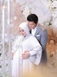 Syahrini Dibuat Keenakan oleh Suami Jelang Melahirkan: Terus Ya