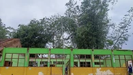 Anggaran Pemda Tidak Kunjung Cair, SDN Rusak Parah di Sukabumi Akhirnya Diperbaiki Dermawa...