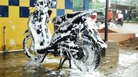 Ini Efek Sering Cuci Motor dengan Sabun Cuci Piring