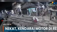 Aksi Nekat Pemotor Melaju di Rel, KAI Buka Suara