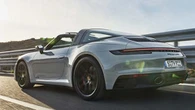 Porsche 911 GTS Terbaru Diklaim Lebih Bertenaga, Ini Ubahan-ubahannya