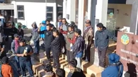 Antrean Panjang Pemeriksaan Tiket Picu Ricuh di Pintu Masuk Bromo via Cemorolawang