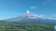 Gunung Semeru Tiga Kali Erupsi, Tinggi Letusan Capai 700 Meter