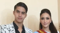 6 Potret Jadul El Rumi, Kini Rayakan Ulang Tahun ke-27 dan Dikirimi Doa Indah Maia Estiant...