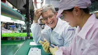 Apple Boyong iPhone dari India dan Tiongkok Pakai 5 Pesawat untuk Hindari Tarif Trump