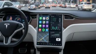 Keluar dari Pakem, Tesla Mulai Uji Penggunaan Apple CarPlay