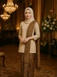 8 Model Kebaya dengan Selendang Bahu untuk Berbagai Acara