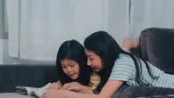 Waktu yang Tepat Mulai Mengajarkan Anak Membaca, Bukan TK atau SD