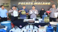 Polisi Tangkap Produsen Miras Ilegal Arak Trobas di Malang Selatan