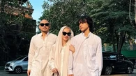 Model Sandal Jepit Keluarga BCL saat Rayakan Idul Adha 2025, Tampil Modis