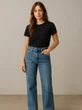 10 Celana Jeans Wanita Hits 2025 yang Bikin Look Makin On Point, Simak Rekomendasinya