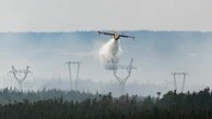 Feds lease 10 new firefighting aircraft as wildfire season gets underway