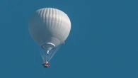 Adventurers start journey across Atlantic Ocean in hydrogen balloon