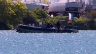 1 rescued, 1 presumed dead after inflatable boat sinks near Cherry Beach