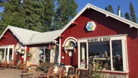 'It's like a ghost town': Waskesiu businesses take hit after wildfire pre-emergency alert