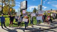 Inglewood residents rally to save doomed swimming pool