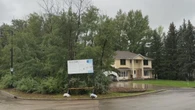 Windermere rezoning bid sparks debate over traffic, rural character of neighbourhood