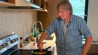 ‘It feels good to be home,’ says Montreal man transitioning out of homelessness