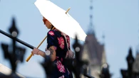 Heat warnings issued as temperatures set to soar Monday
