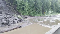 Landslide closes Highway 1 between Revelstoke and Golden