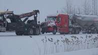 Winter storm causes multiple collisions as Montreal gears up for snow removal