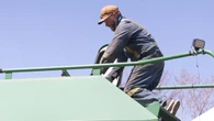 Cold temperatures, strong winds delay seeding for Manitoba farmers