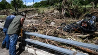 Texas crews face gruelling search through flood debris