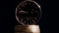 Quebec minimum wage rises to $16.60, but new study says workers are falling behind