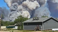 As thousands run from Sask. wildfires, these people are rushing to fight them