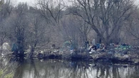 'Gaps' in Guelph's bylaw allows encampments to be too close to homes and parks, mayor says