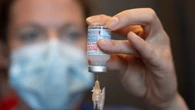 Alberta sees uptick in COVID-19 vaccinations with spring rollout in pharmacies