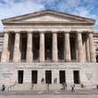 Trump threatens Smithsonian museums in escalating attacks on social media