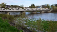 Police continue search for 2 people seen in distress on Grand River Saturday night
