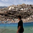 Venezuelans on the front line of earthquake relief: 'It's all improvisation'