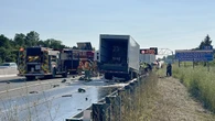 Westbound Hwy. 401 closed, 1 injured following two-truck collision in London