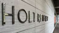 Suspect arrested after attempted armed robbery at Holt Renfrew in Vancouver