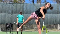 13-year-old Sask. tennis sensation smashes her way to 3rd national title