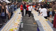 Ottawa restaurant sets record for world's longest shawarma