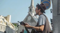 Buskers slam new French-language requirement in Quebec City tourist hub