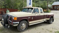 Yukoner donates 2 trucks to West Dawson group for firefighting equipment
