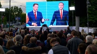 Sondaże przed drugą turą. Który kandydat lepszy za granicą i co z aborcją