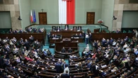 Status osoby najbliższej i kontrowersyjny zakaz. Posłowie decydują