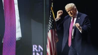 Trump gotów zastąpić gwiazdy. Mówi o swojej przewadze nad Presleyem