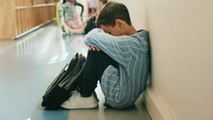 Przemoc, lęk i chroniczny stres. Niepokojący obraz polskiej młodzieży