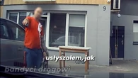 Groził kierowcy przedmiotem przypominającym broń. „Jesteś Polakiem?”