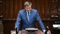 Poseł PiS tłumaczy się po incydencie. „Połączenie alkoholu z lekami”