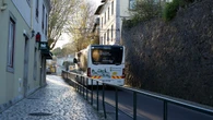 Autobus wjechał w grupę osób na przystanku. Są ofiary śmiertelne