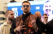 Підготовка до реваншу: Усик показав спаринг з ексчемпіоном Bellator