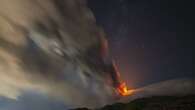 El Etna vuelve a rugir con lava y una gigantesca nube de cenizas