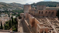 Vandalismo en la Alhambra: la Policía investiga 20 grafitis